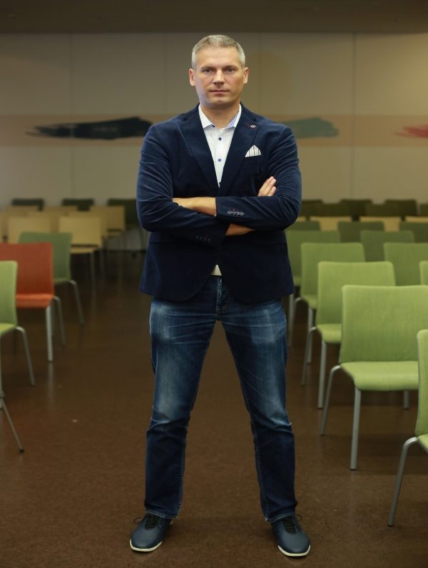 Aco Momčilović