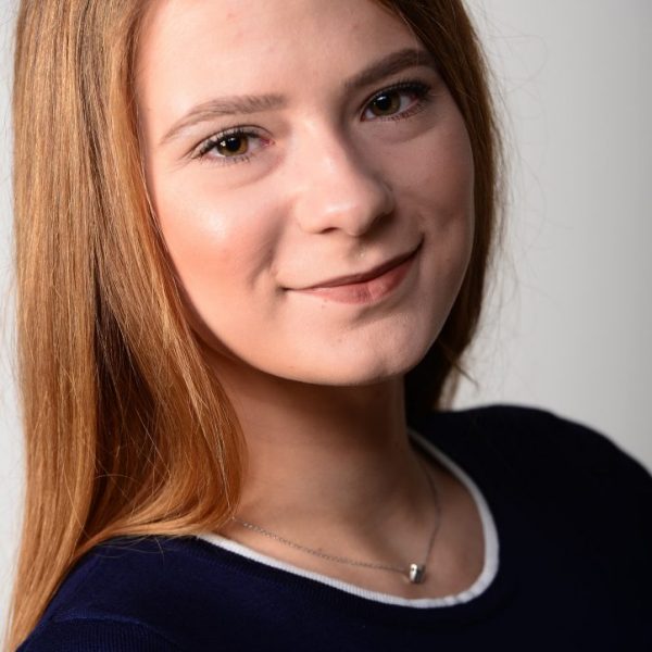 hodinj033-MAP-080917 Martina Hodinj